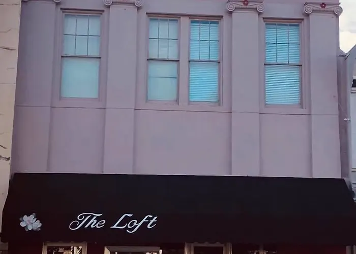 The Loft On The Square