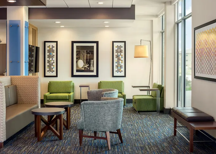 Holiday Inn Express & Suites - West Des Moines - Jordan Creek By Ihg