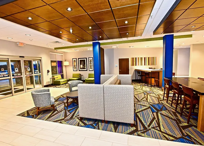 Holiday Inn Express & Suites - Perryville I-55 By Ihg