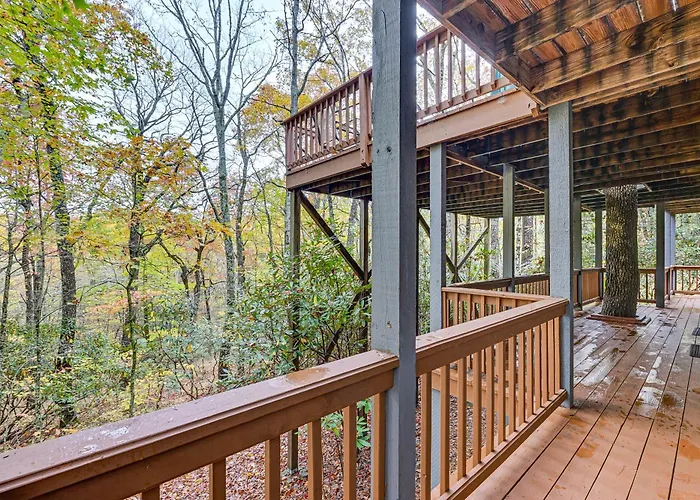 Fireside Fall Nights: Sky Valley Mountain Home