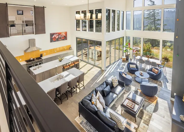 Mountain Views, Hot Tub & Suncadia Pool Access