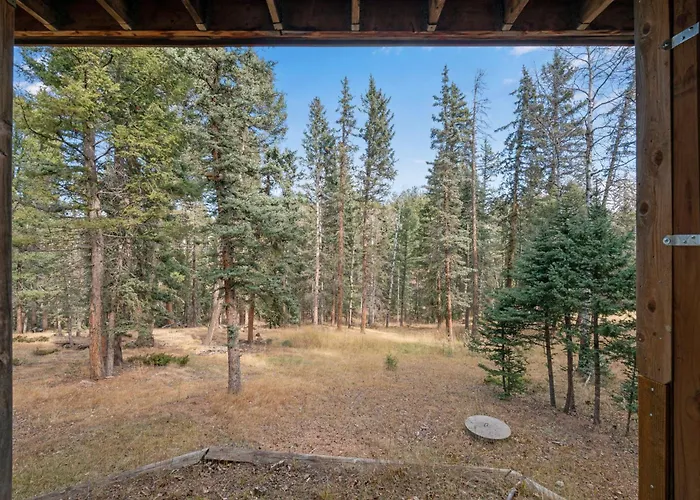 Deer-Friendly Cabin With Mountain Views And Fire Pit
