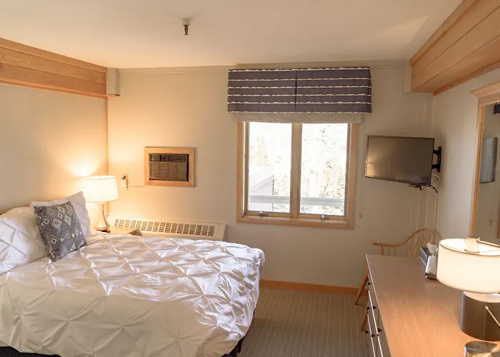 Sugarloaf Inn
