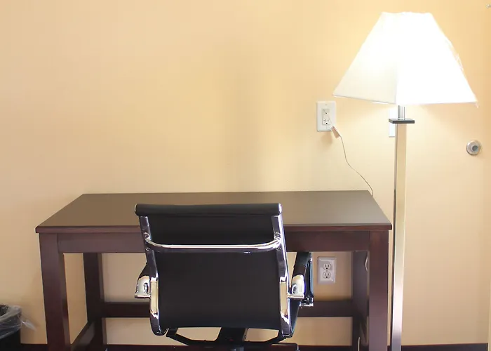 Express Inn And Suites