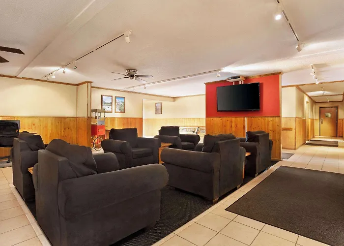 Travelodge By Wyndham Edgemont
