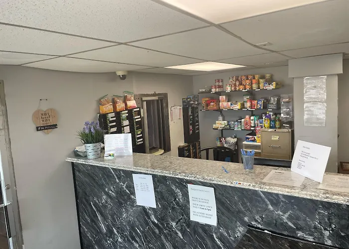 Budgetel Inn And Suites - Louisville