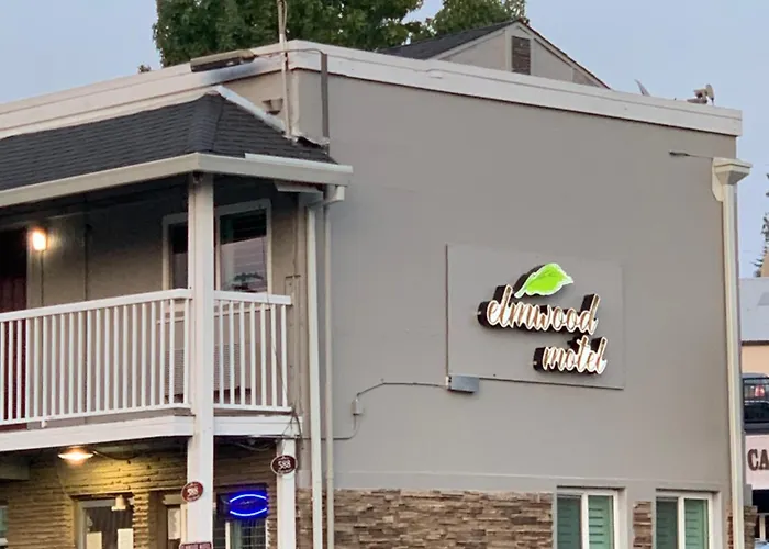 Elmwood Motel