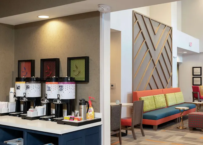 Hampton Inn & Suites Xenia Dayton