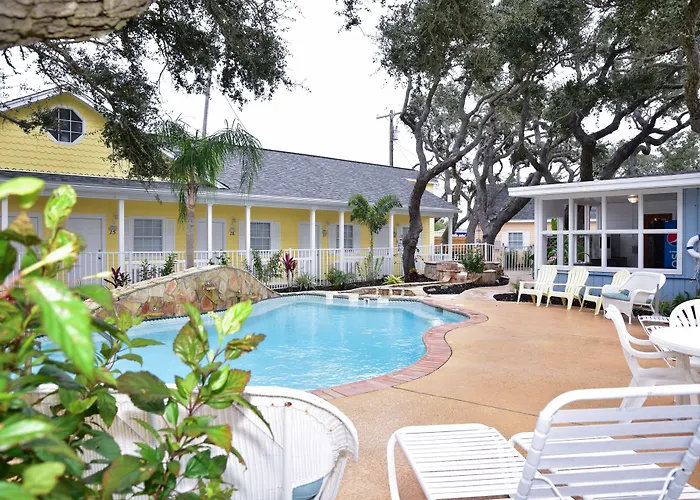 D&R Pelican Bay Resort