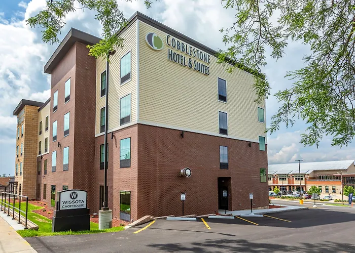 Cobblestone Hotel & Suites Hartford