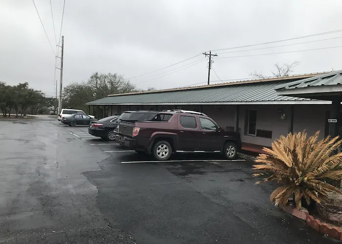 Outpost Motel