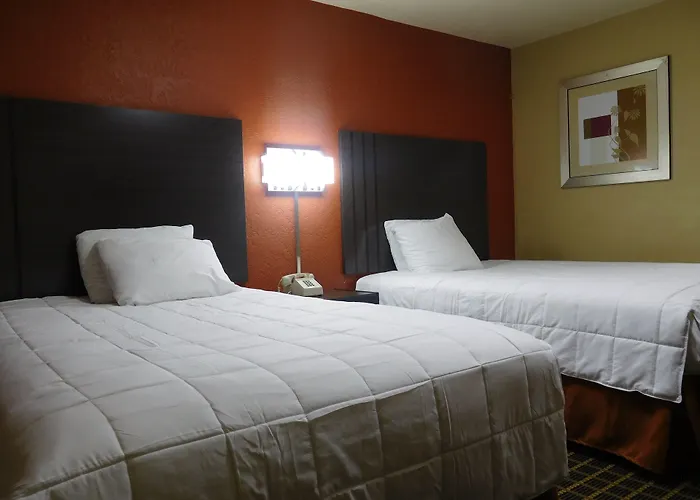 Deluxe Inn