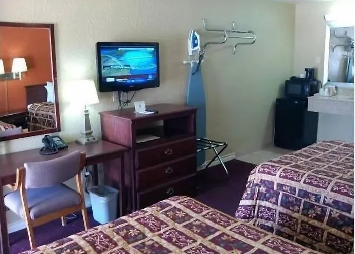 Deluxe Inn