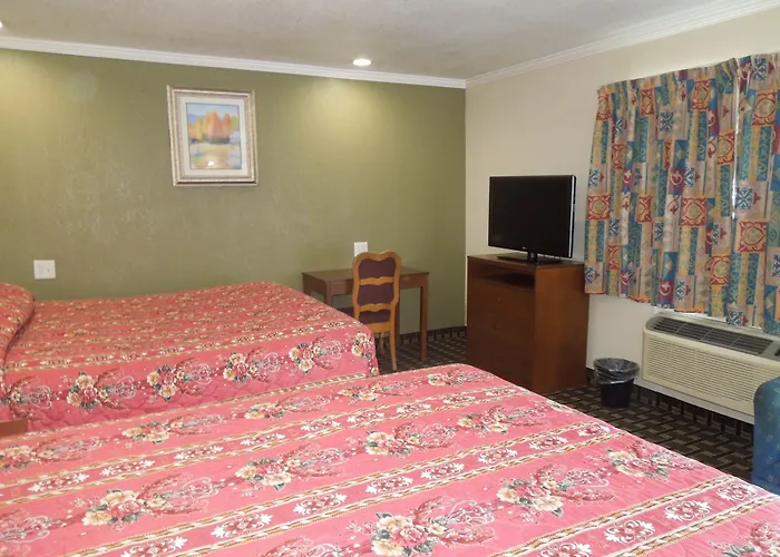 Castaway Motel