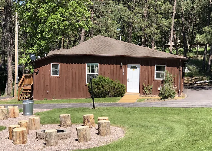 Rockerville Lodge & Cabins