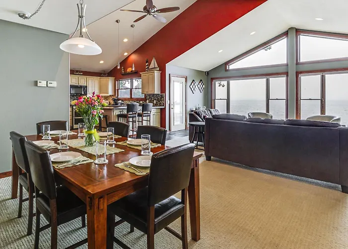 Spacious Edgerton Home W/ Private Beach & Views!