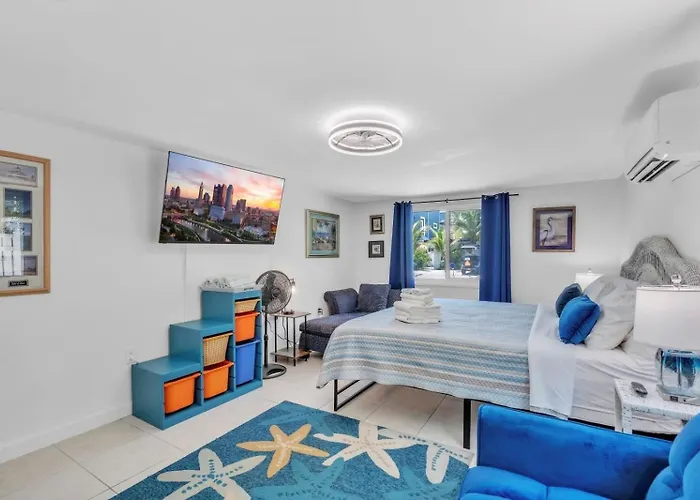 Conch Cottage Home