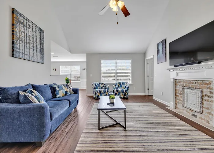 Charming Spacious 3Br Spring Hill Home!