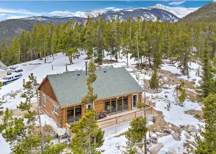 Cozy Mountain Cabin With Stunning Views