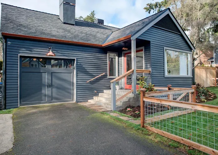 Scandinavian Cottage By The Sea, Close Walk To Ferry And Town