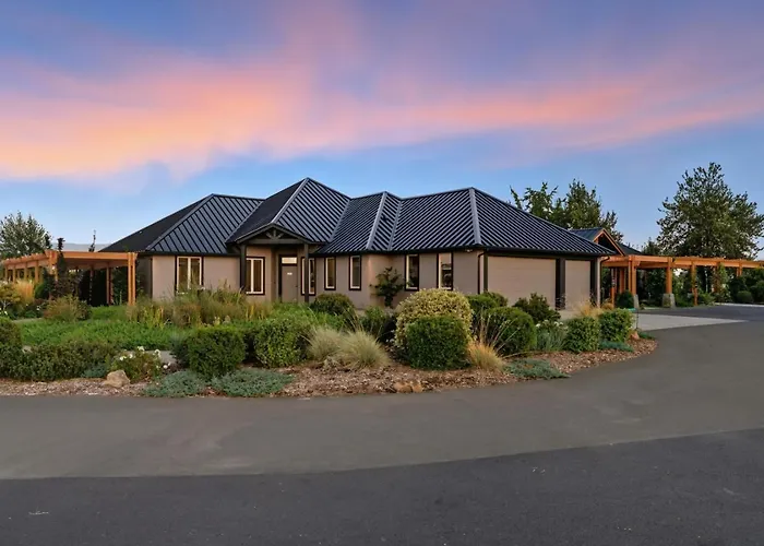 Vineyard Main House -10 Acre Vineyard