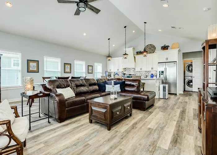Prime Steps To Beach Large Deck Pet Friendly