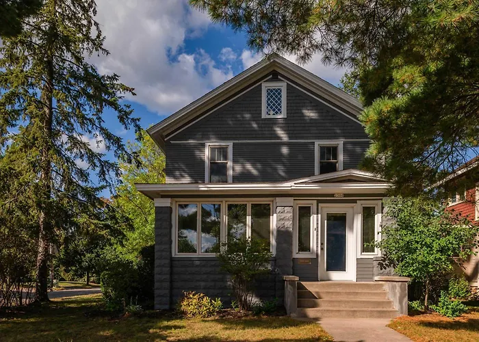 5 Bedroom Family Home - Uwsp Walkable