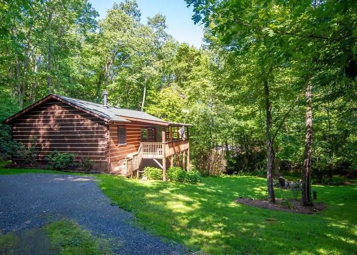 Updated Cabin With 2 Primary Suites, Hot Tub, Spacious Covered Porch