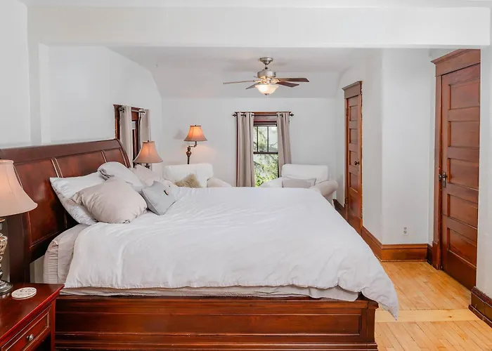 5 Bedroom Family Home - Uwsp Walkable