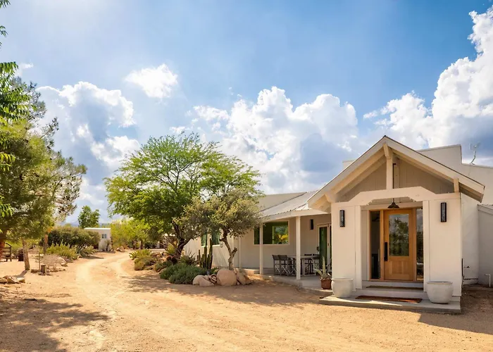 La Grange By The Cohost Company