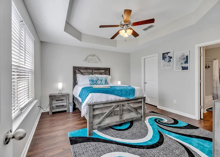 Charming Spacious 3Br Spring Hill Home!