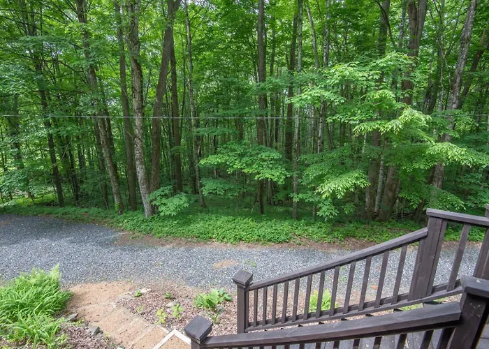 Secluded & Charming 3 Bed Cabin, Dogs Ok, 20 Mins To W Jefferson