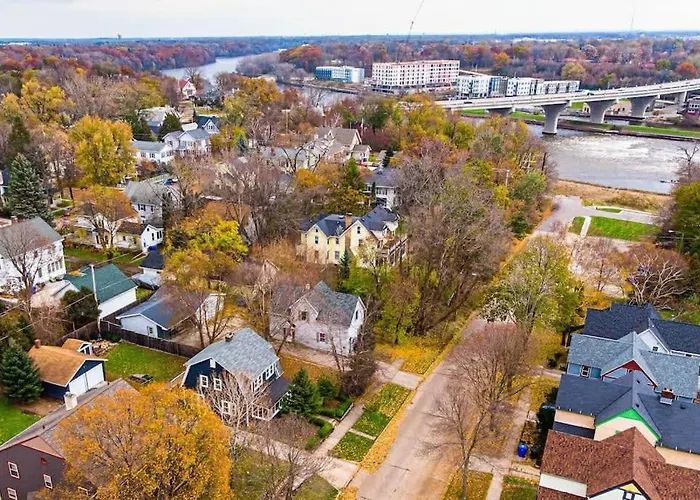 Downtown Lawrence University - Edge Of Campus Perfect For Families