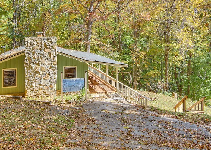 Beautiful Cold Mountain Views! Canton Cabin