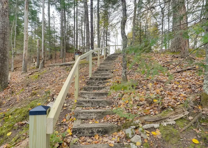 Peaceful Nature Escape On Little Portage Lake!