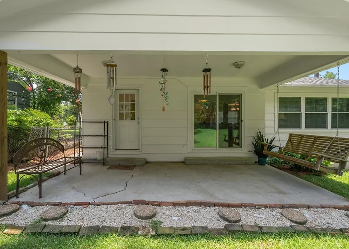 Magnolia Retreat