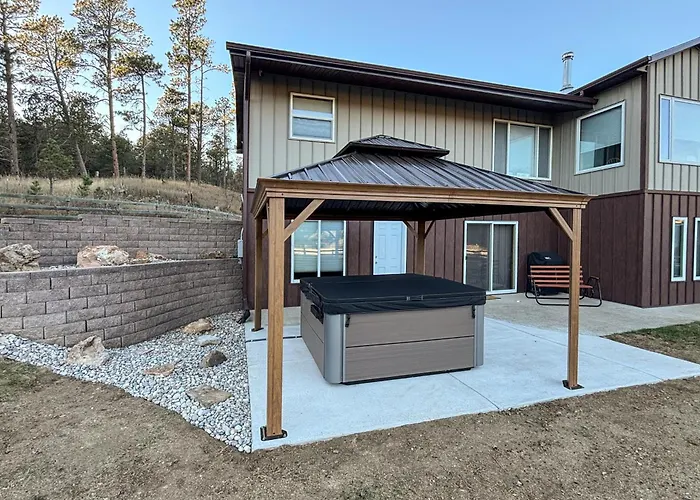 'Hayward Valley House' Black Hills Family Retreat