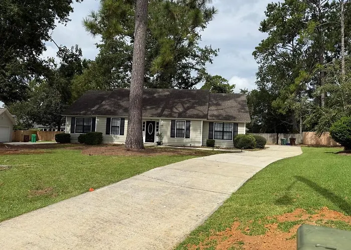 Family-Only Home Quiet & Peaceful Neighborhood