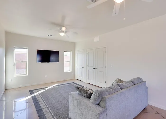 Desert Escape Near Lake Havasu & London Bridge!