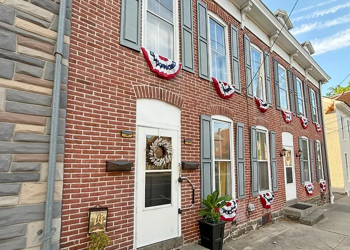 Walkable Rental In Dtwn Gettysburg: Pet-Friendly!