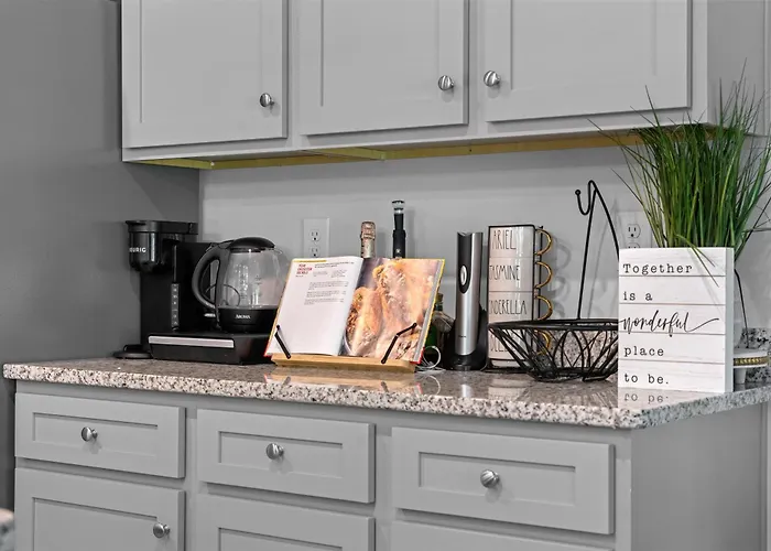 Beautiful New Townhome 25 Mins From Metro Atlanta