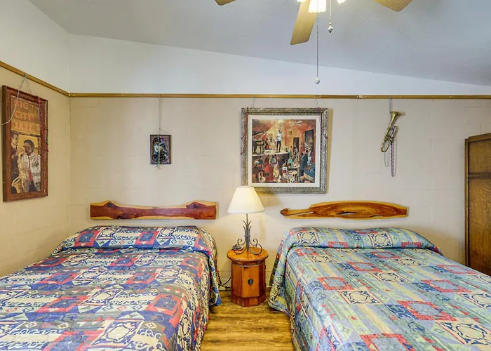 8 Mi To Lake Whitney State Park: Quaint Studio!