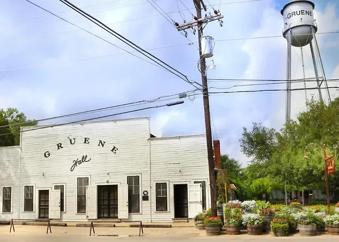 Charming 1Br Retreat - Walk To Gruene Hall Upscale Amenities