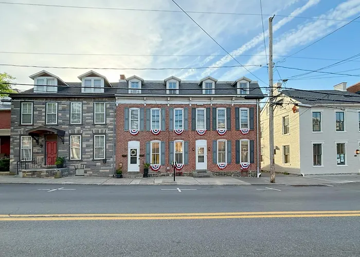 Walkable Rental In Dtwn Gettysburg: Pet-Friendly!