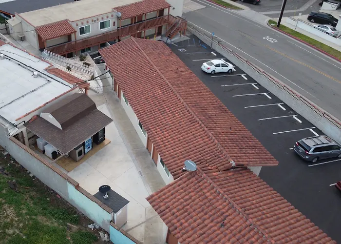 New American Inn & Suites