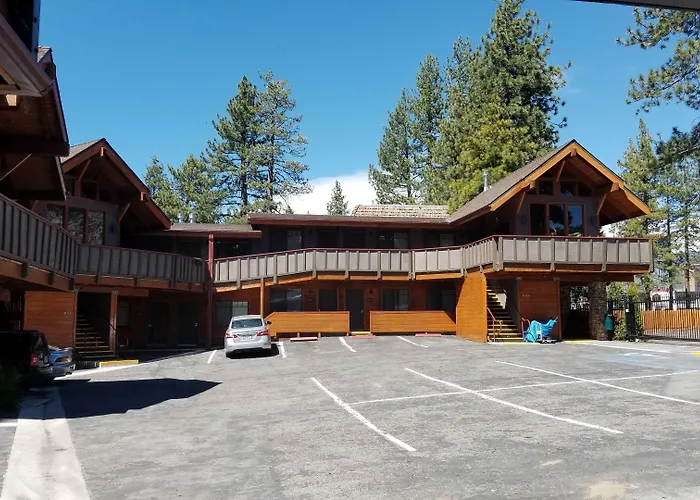 Gondola Lodge With Free Beach Voucher