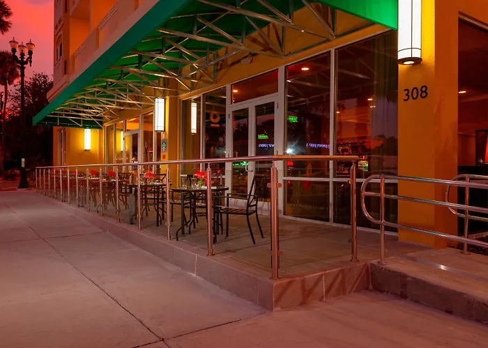 Courtyard By Marriott Deland Historic Downtown