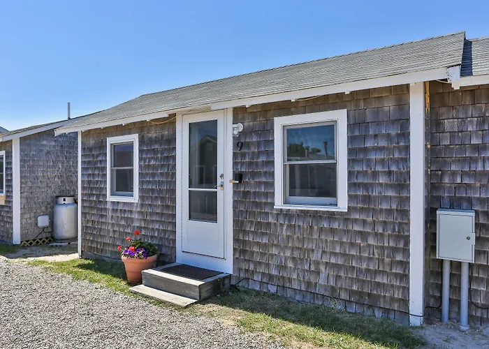 Truro Beach Cottages