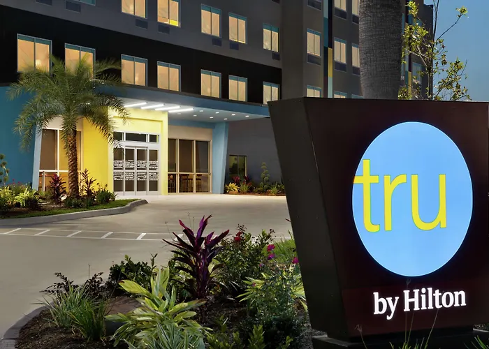 Tru By Hilton Webster Houston Nasa
