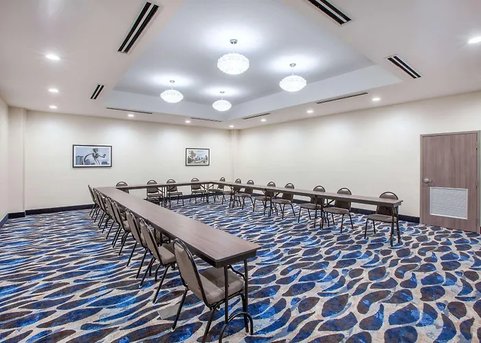 La Quinta By Wyndham Dallas Duncanville